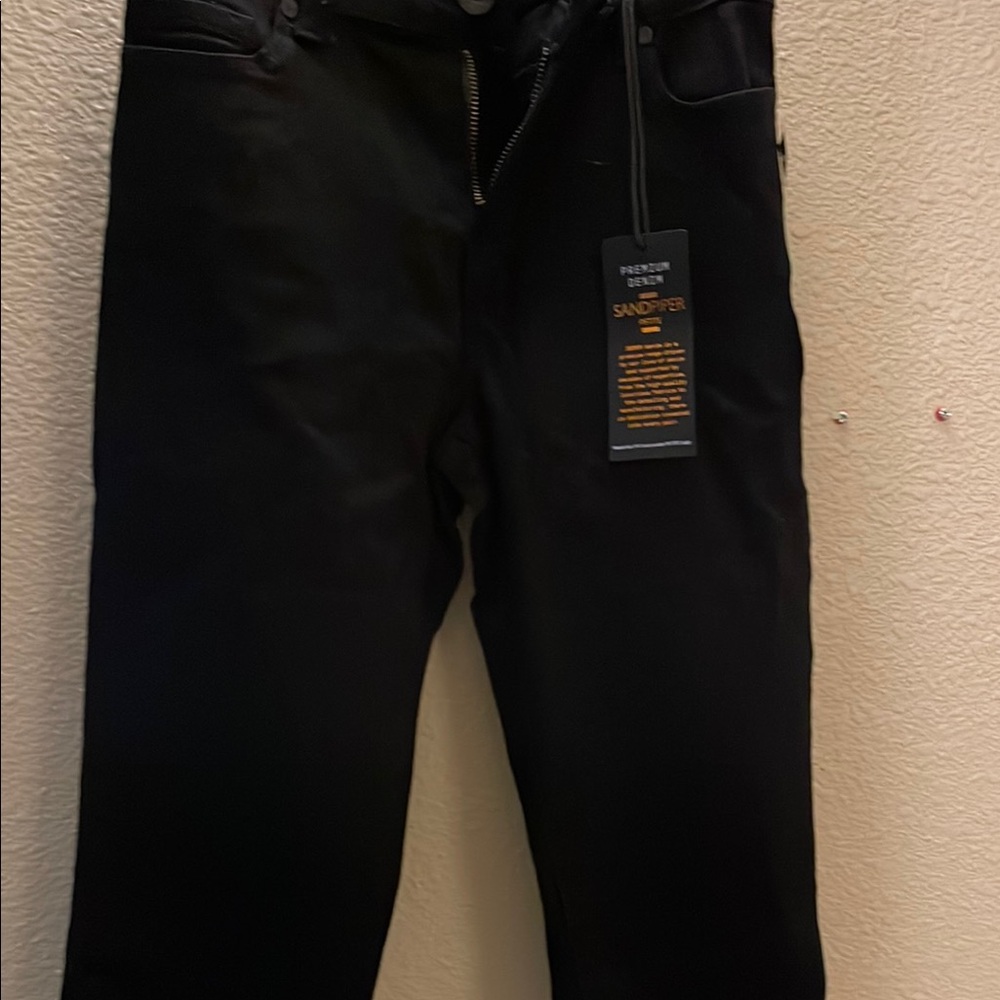 Black Pants with Zipper Detail